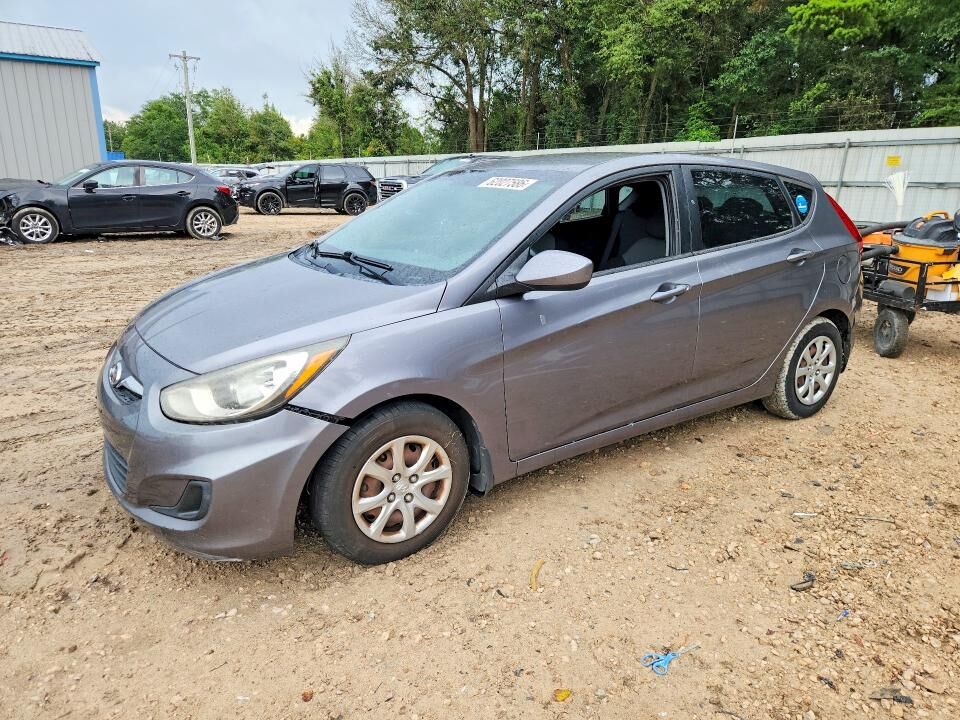 2013 HYUNDAI Accent
