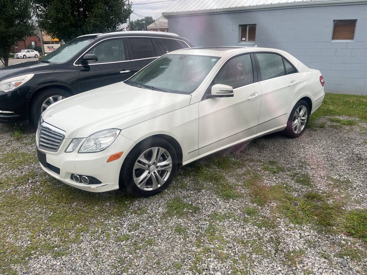 2011 MERCEDES-BENZ E-Class