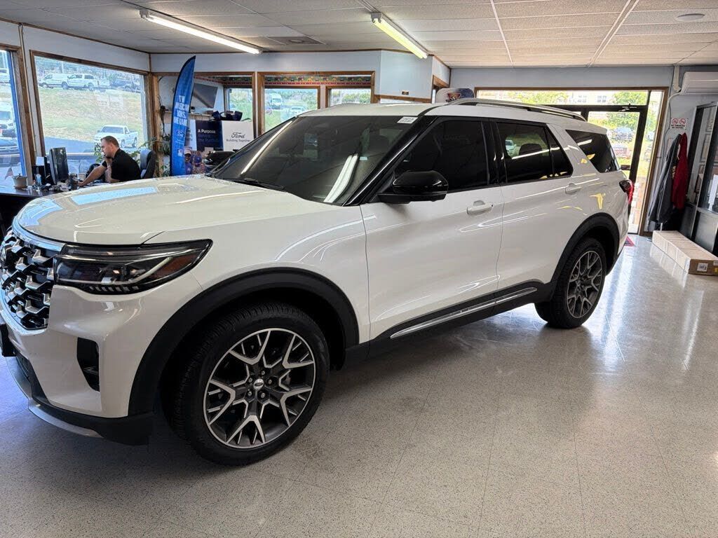 2025 FORD Explorer