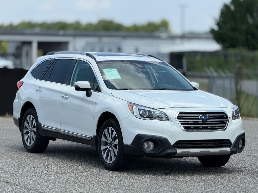2017 SUBARU Outback