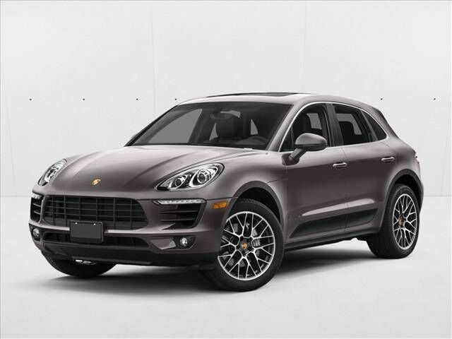 2016 PORSCHE Macan