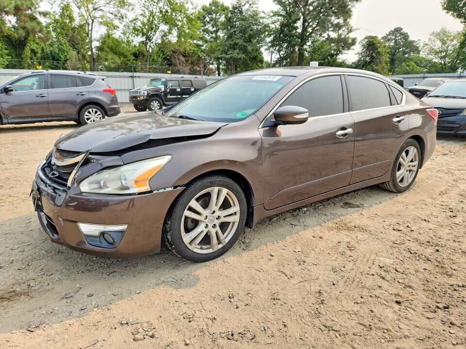2013 NISSAN Altima