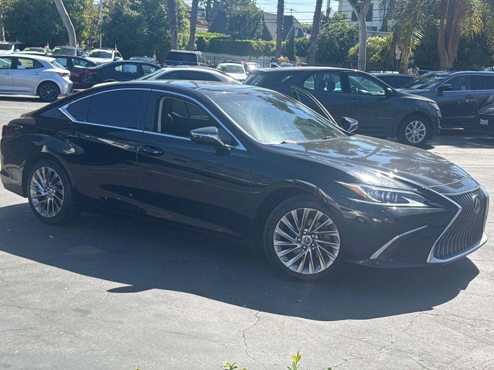 2020 LEXUS ES