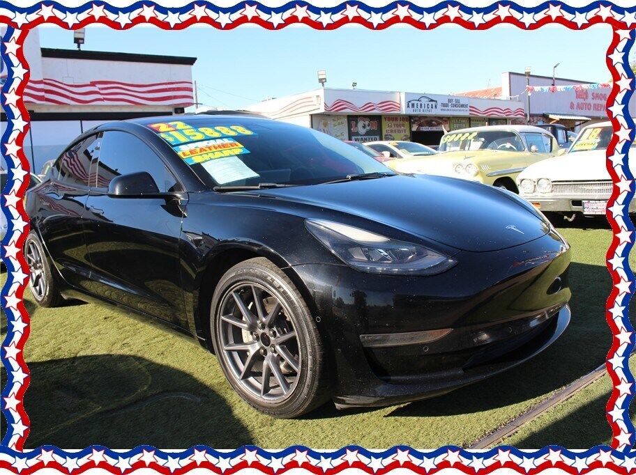 2022 TESLA Model 3