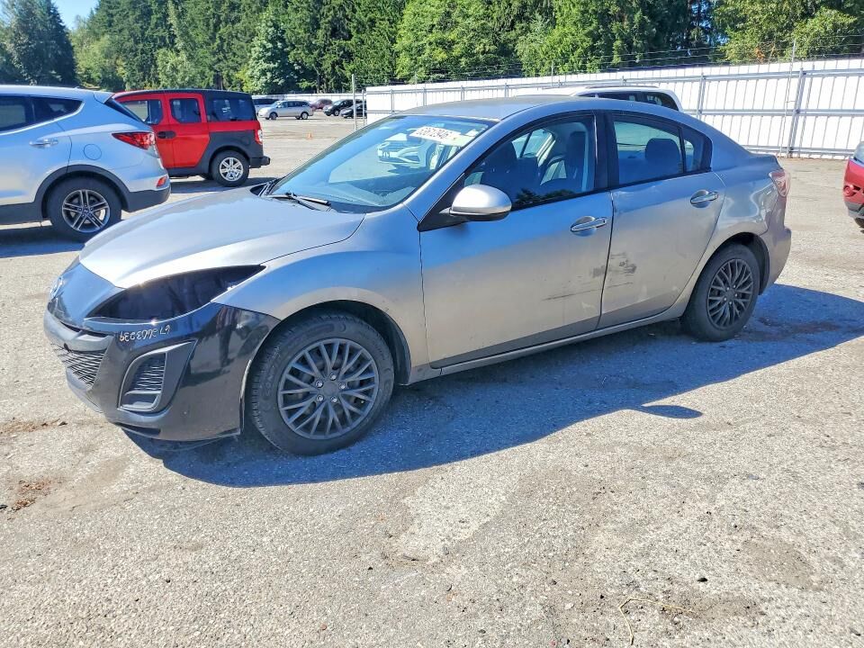2013 MAZDA Mazda3