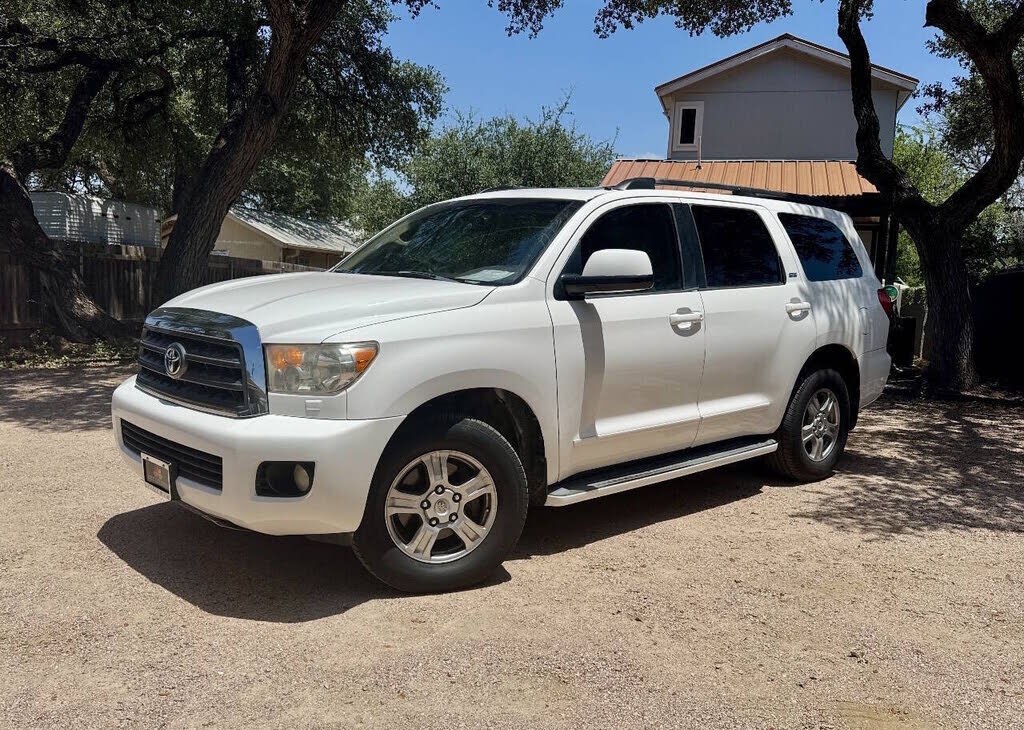 2008 TOYOTA Sequoia