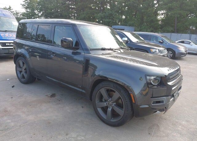 2023 LAND ROVER Defender