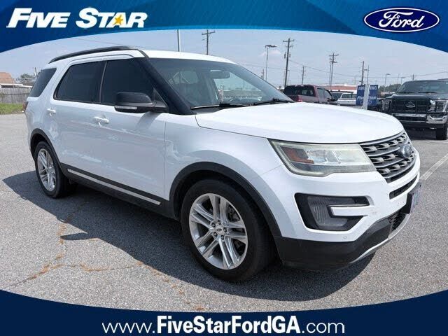 2017 FORD Explorer