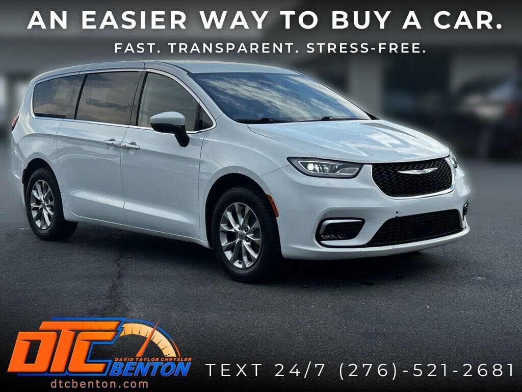 2023 CHRYSLER Pacifica