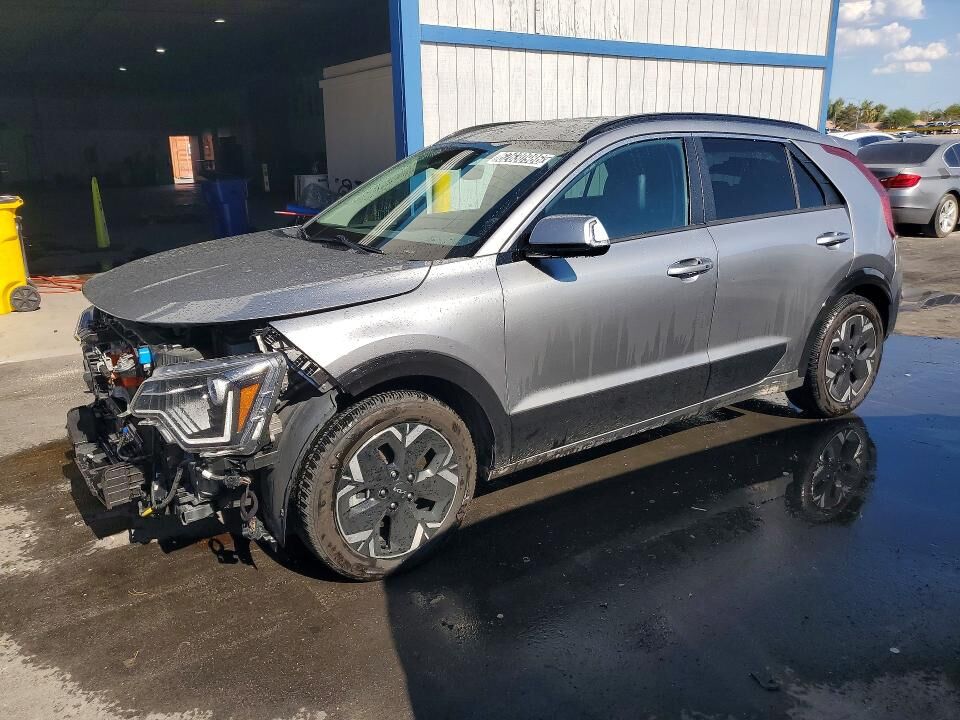 2023 KIA Niro