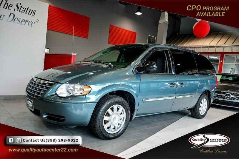 2006 CHRYSLER Town and Country
