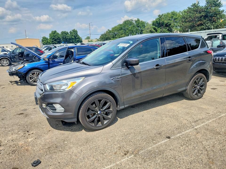 2017 FORD Escape