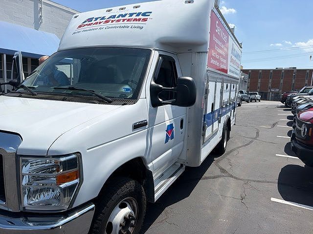 2017 FORD E-450