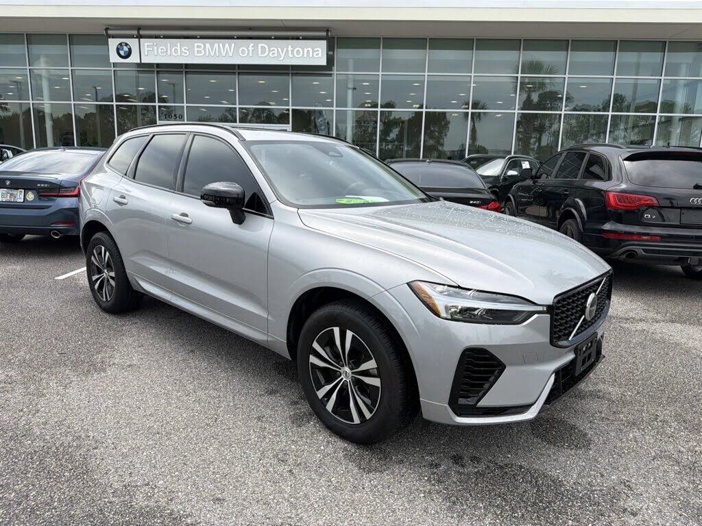2025 VOLVO XC60