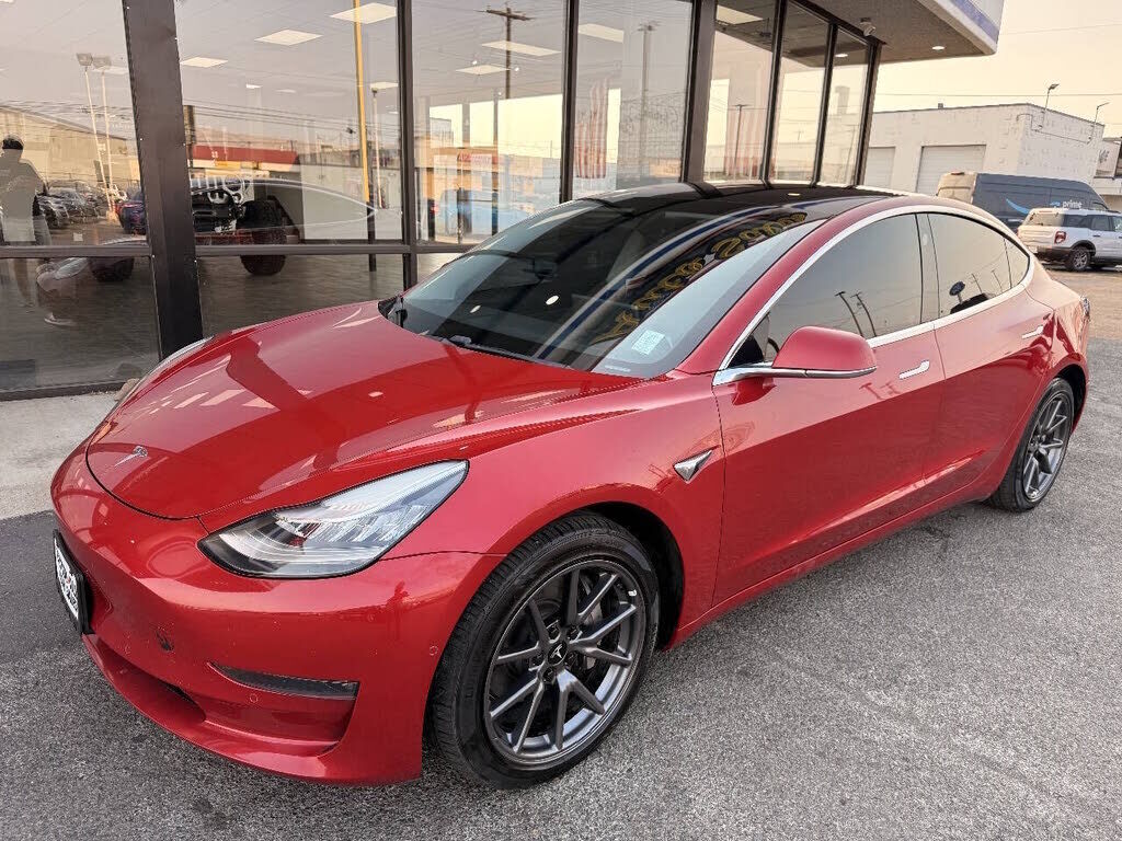 2018 TESLA Model 3