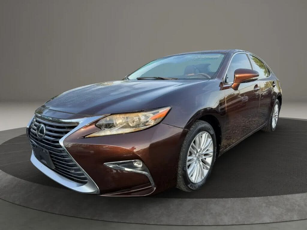 2016 LEXUS ES