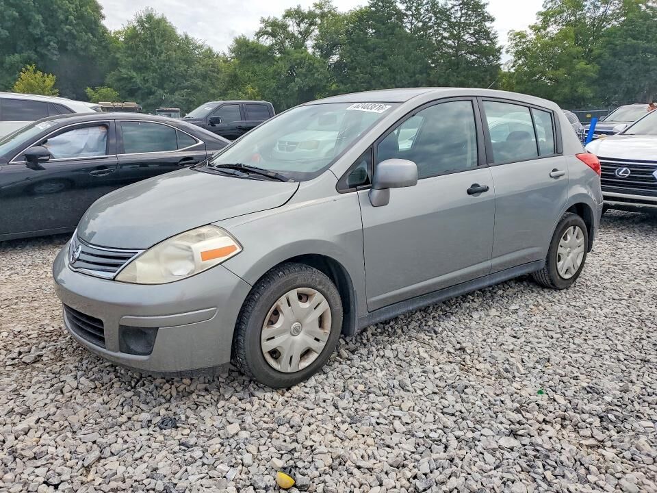 2010 NISSAN Versa
