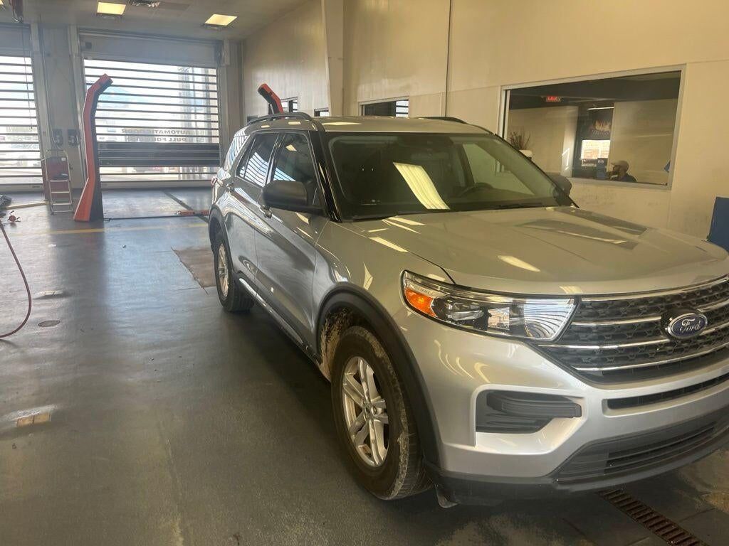 2021 FORD Explorer