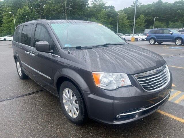 2016 CHRYSLER Town and Country