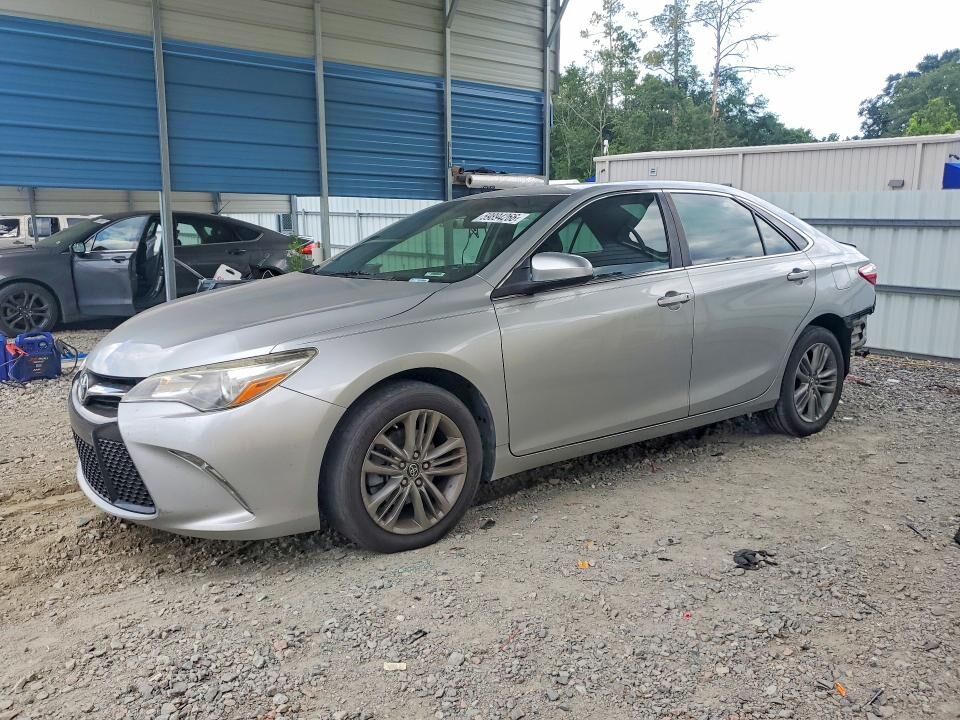 2017 TOYOTA Camry