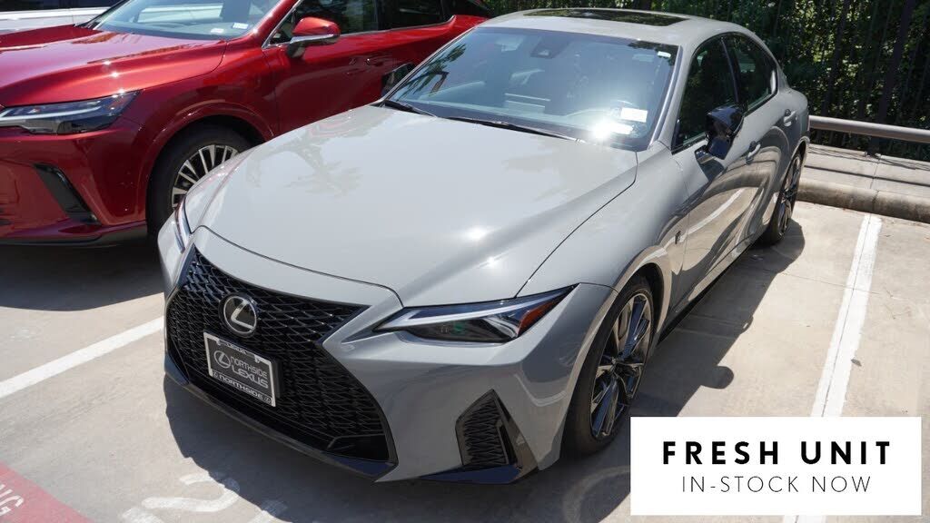2025 LEXUS IS