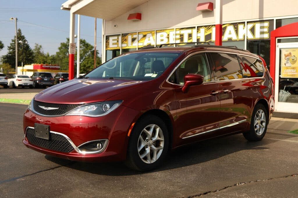 2017 CHRYSLER Pacifica