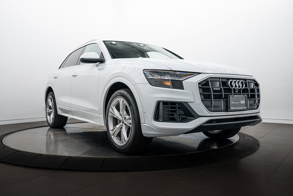 2023 AUDI Q8