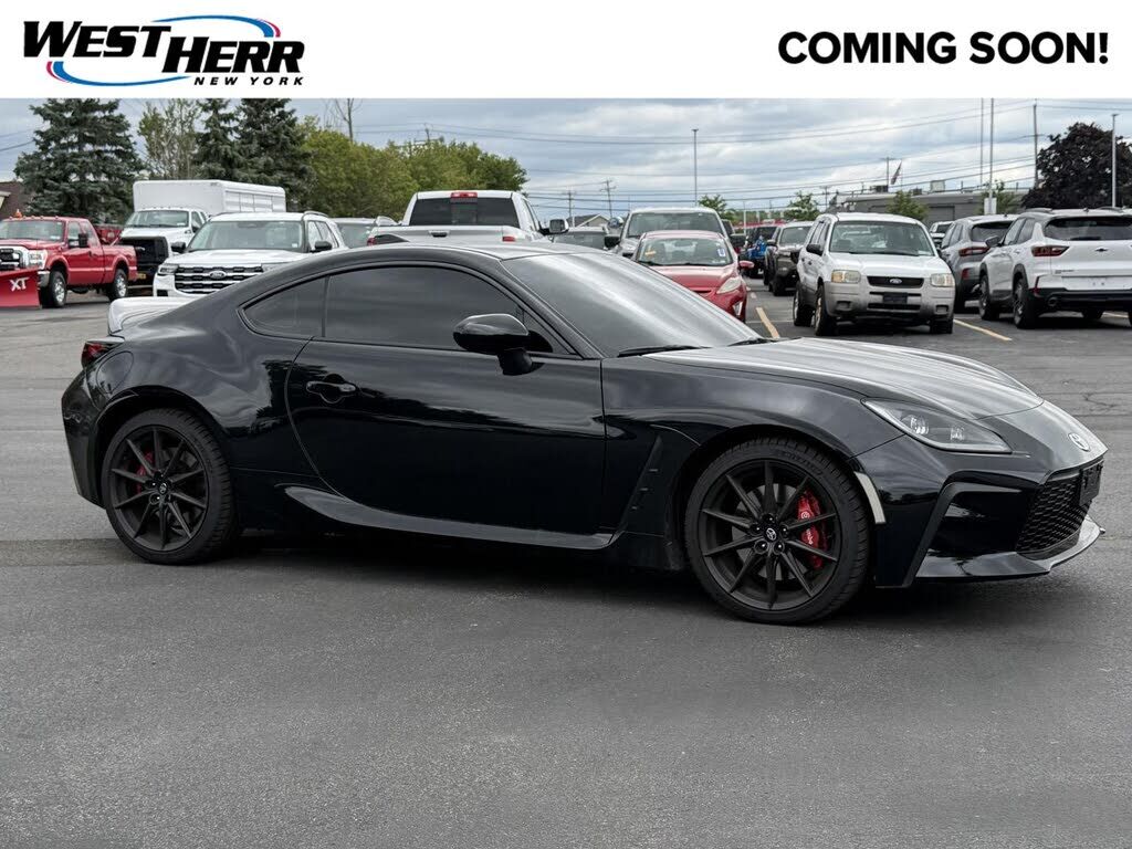 2025 TOYOTA GR86