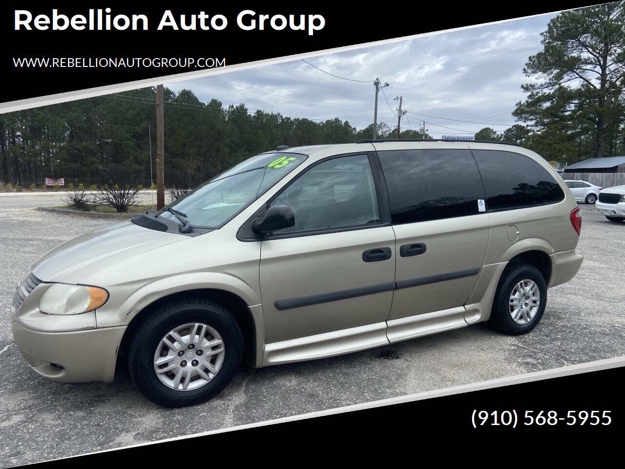 2005 DODGE Caravan