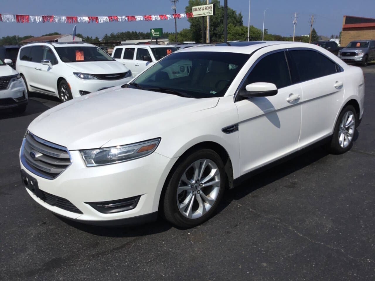 2013 FORD Taurus