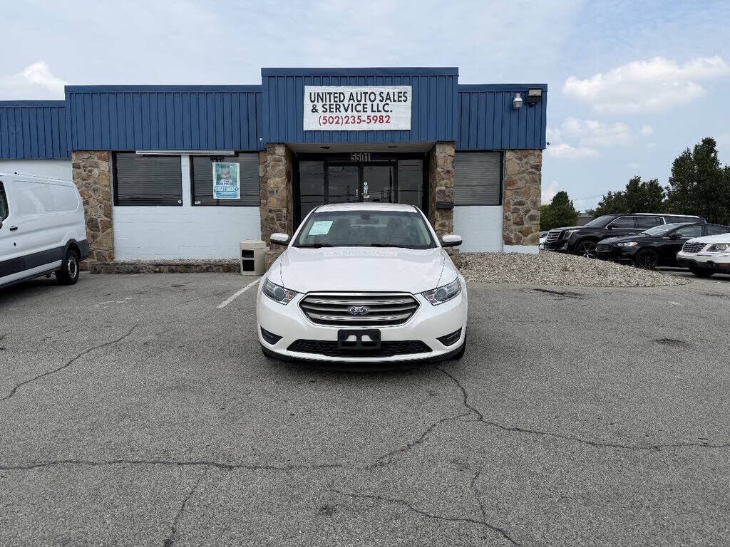 2017 FORD Taurus