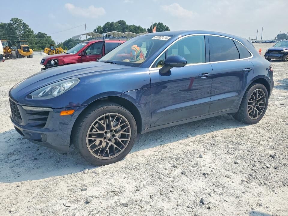 2015 PORSCHE Macan
