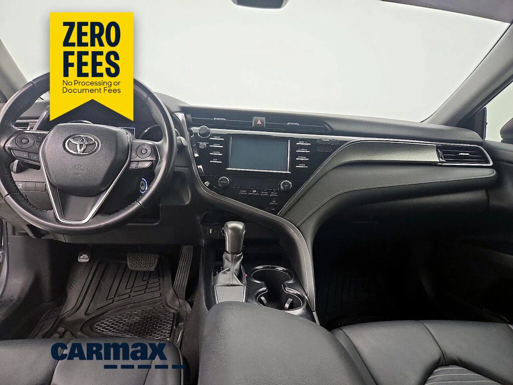 2019 TOYOTA Camry