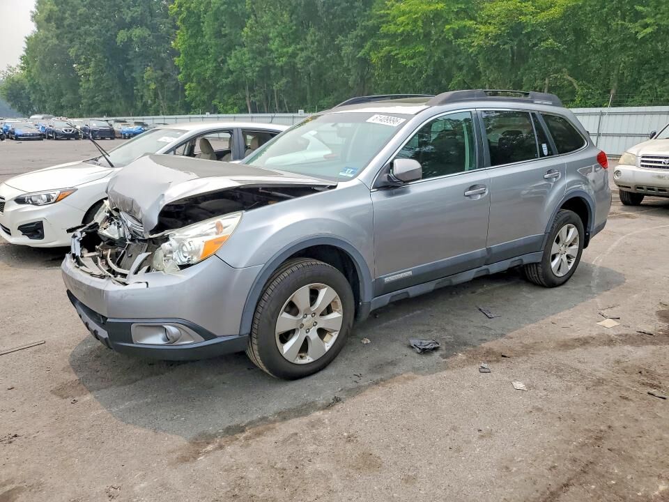 2011 SUBARU Outback