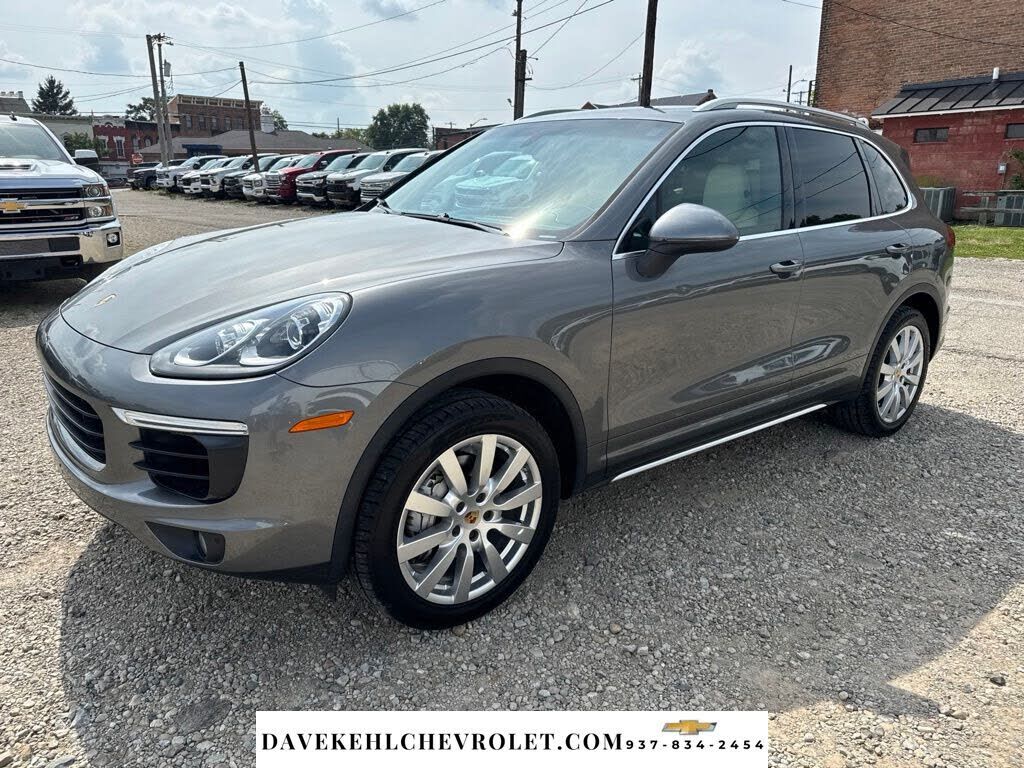 2016 PORSCHE Cayenne