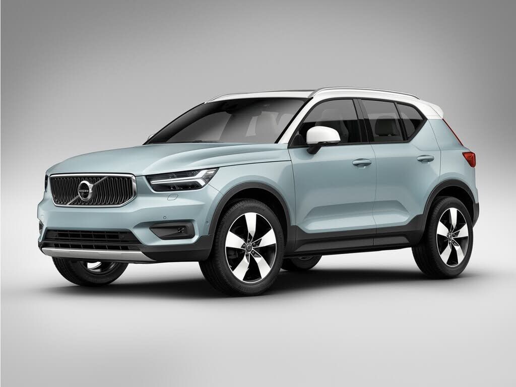 2019 VOLVO XC40