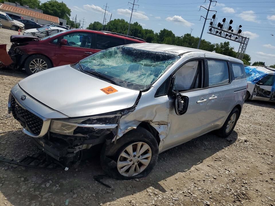 2016 KIA Sedona