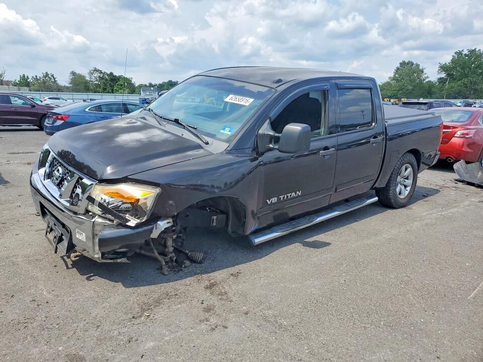 2011 NISSAN Titan