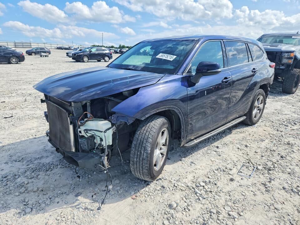 2022 TOYOTA Highlander