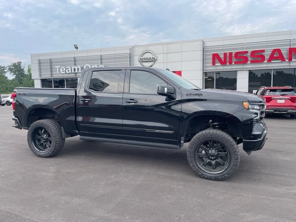 2025 CHEVROLET Silverado