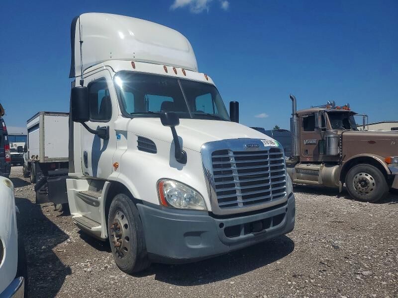 2017 FREIGHTLINER Cascadia