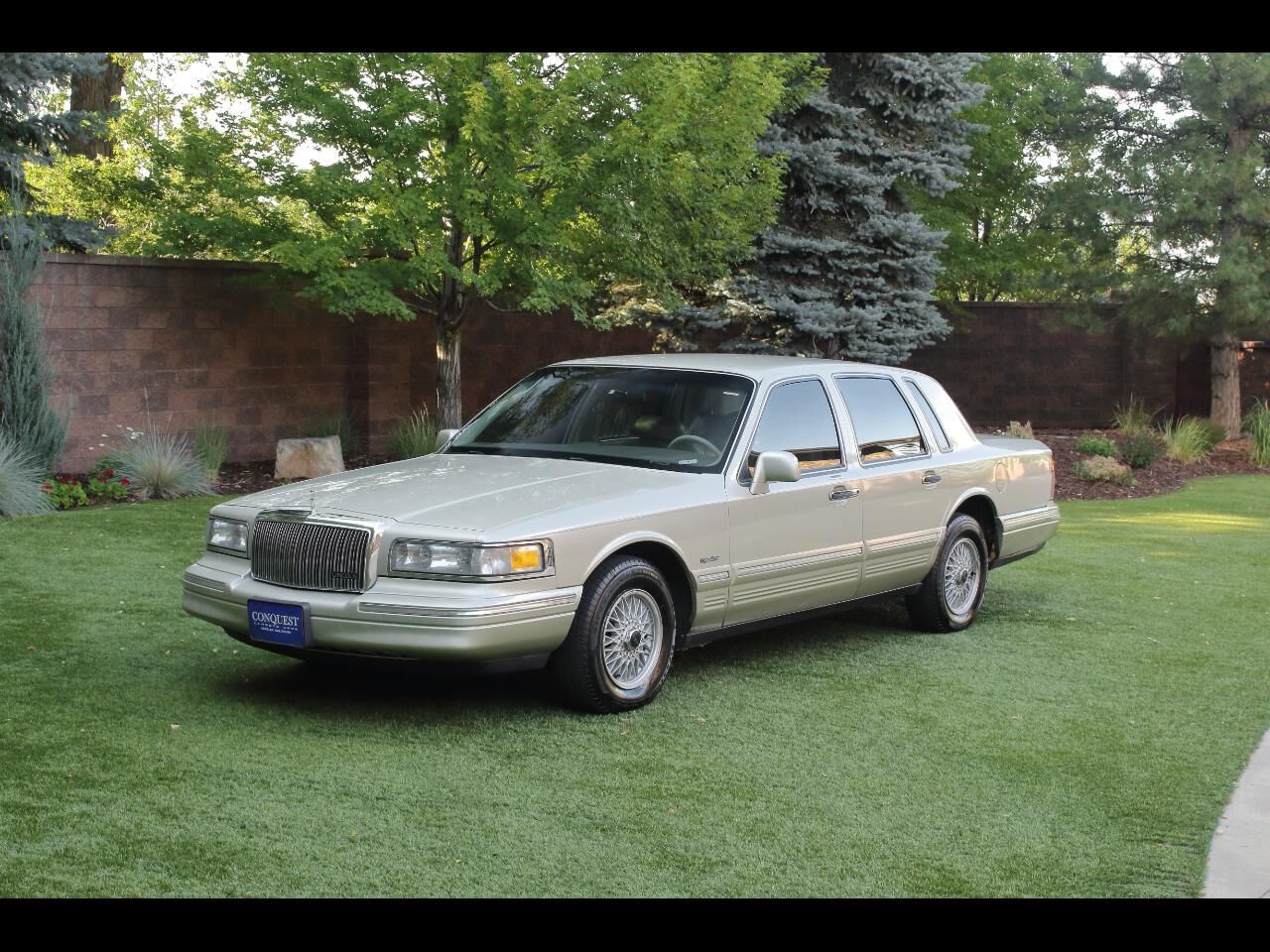 1997 LINCOLN Town Car