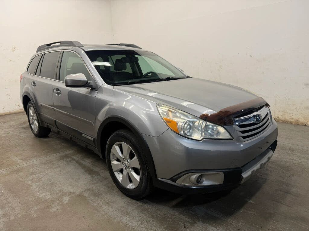 2011 SUBARU Outback