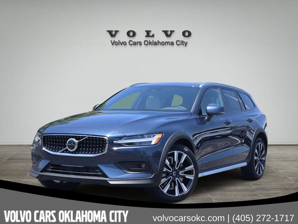 2026 VOLVO V60CC