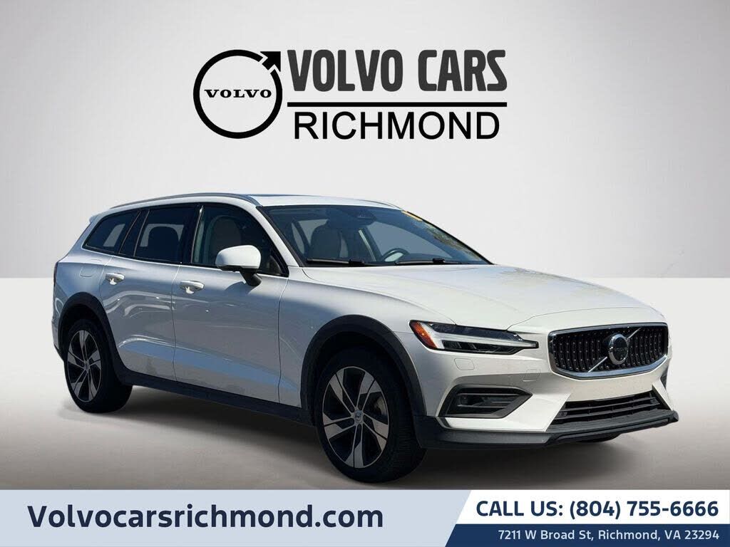 2026 VOLVO V60CC