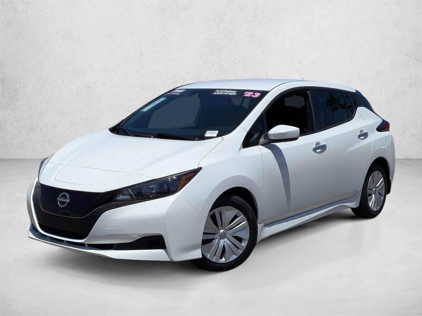 2023 NISSAN Leaf