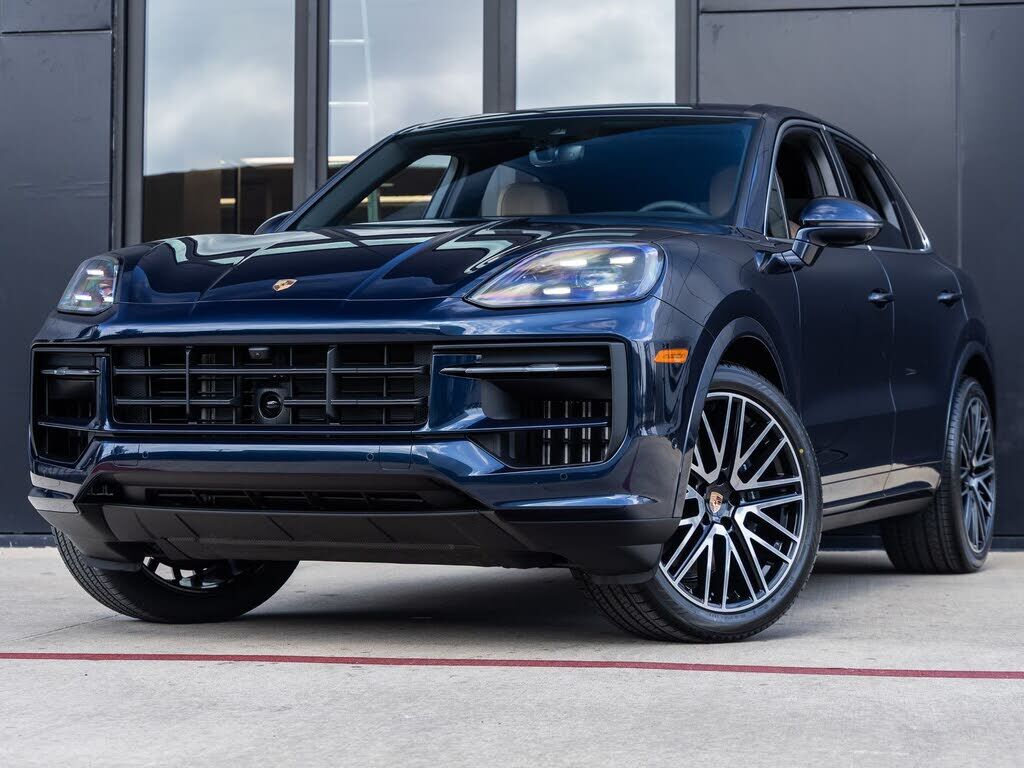 2026 PORSCHE Cayenne