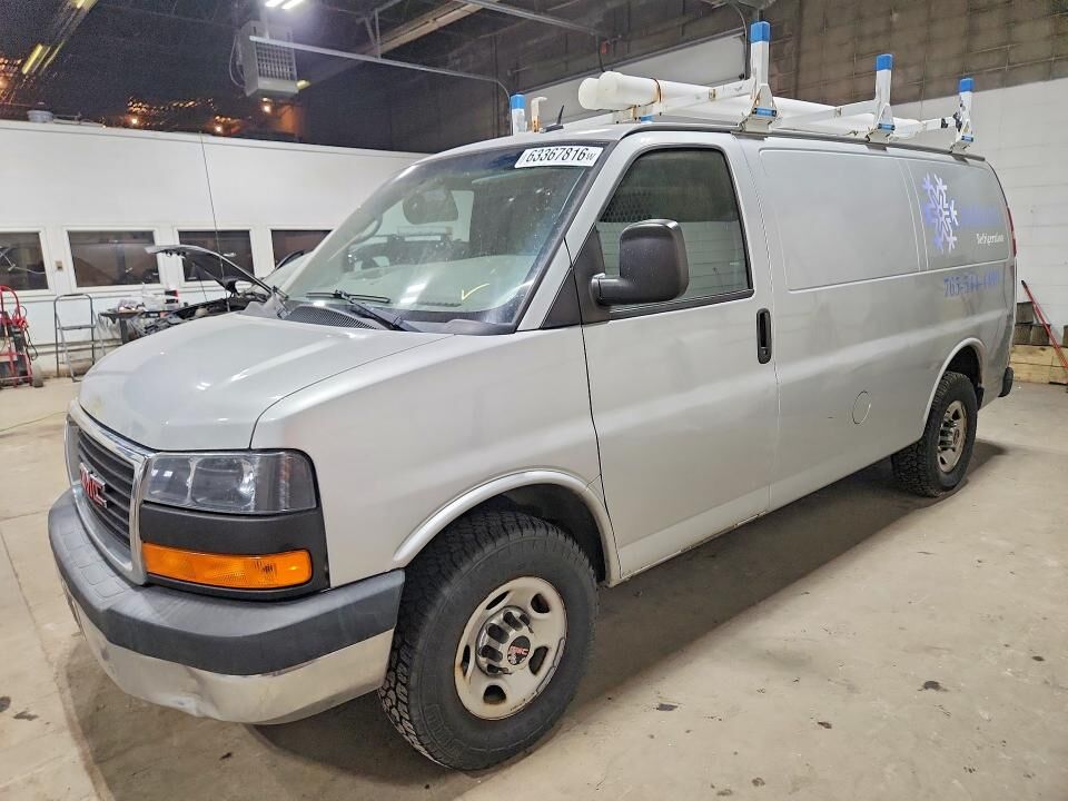 2015 GMC Savana