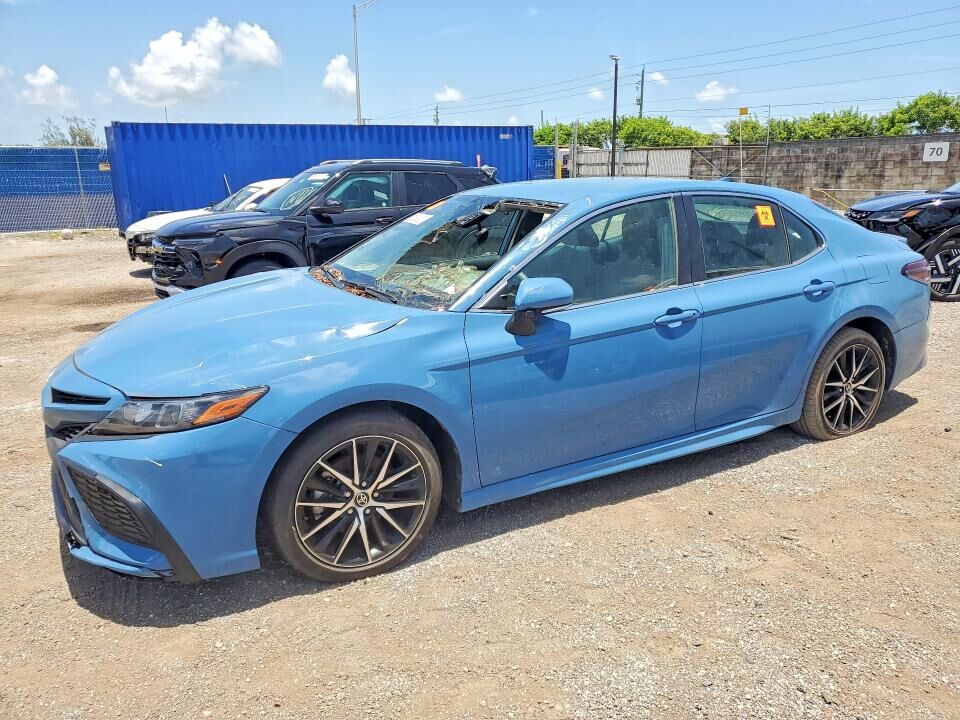 2023 TOYOTA Camry