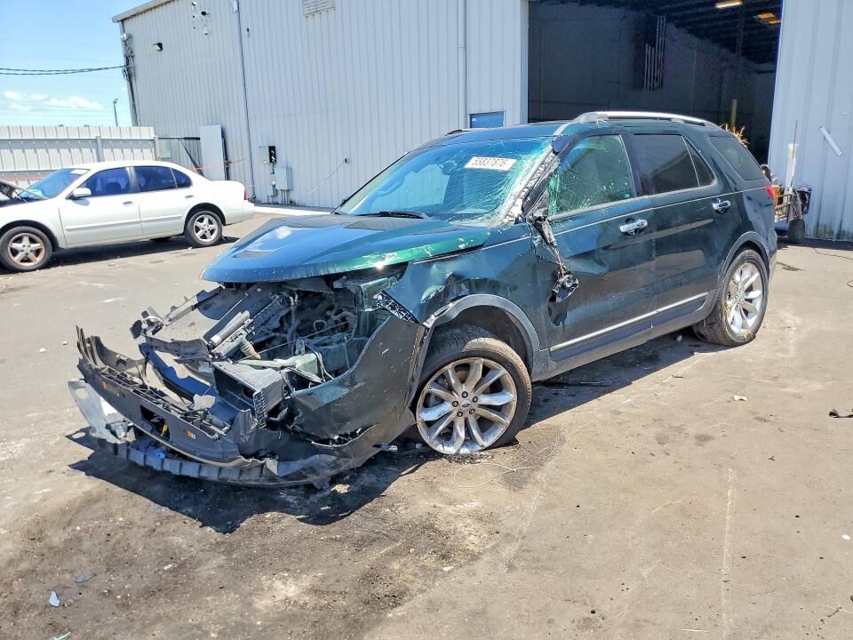 2013 FORD Explorer